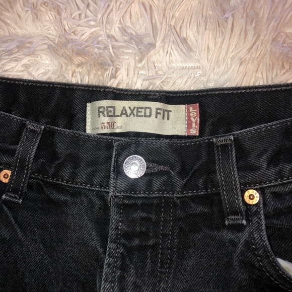 ❌SOLD❌ Levi’s Relaxed Black Jeans - Picture 3 of 6